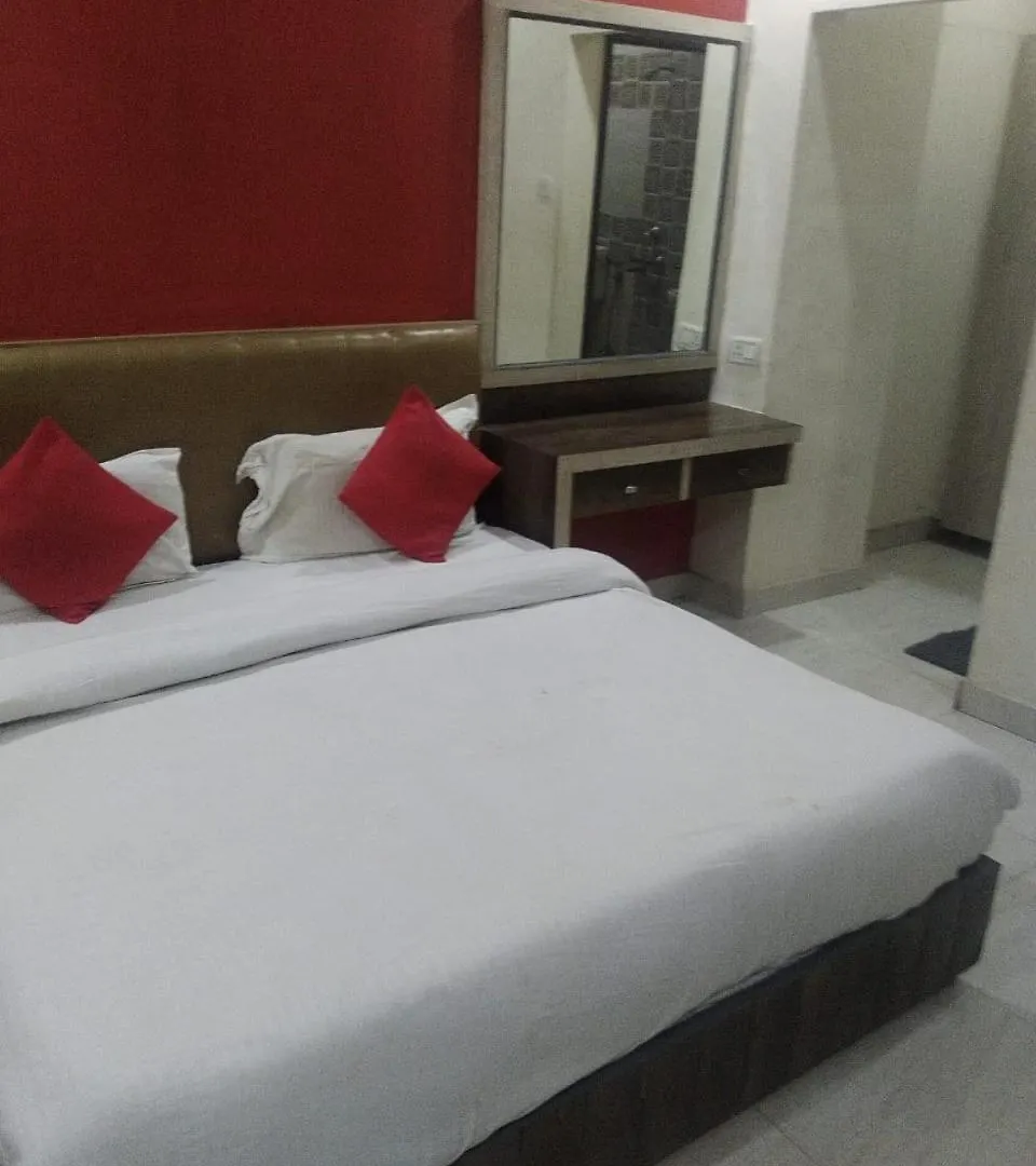 Hotel Citi Residenci Varanasi 2*,  India
